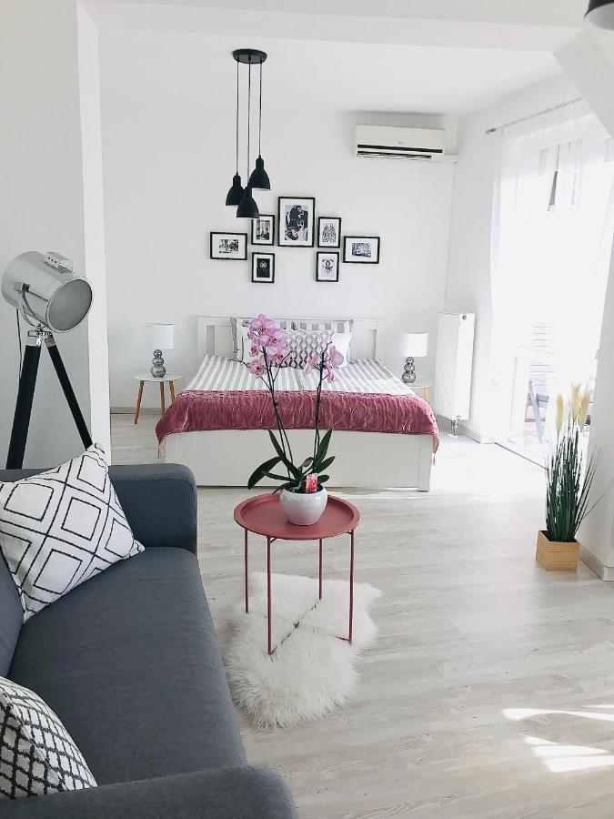 Belvárosi Stúdió Apartman Kecskemét Esterno foto